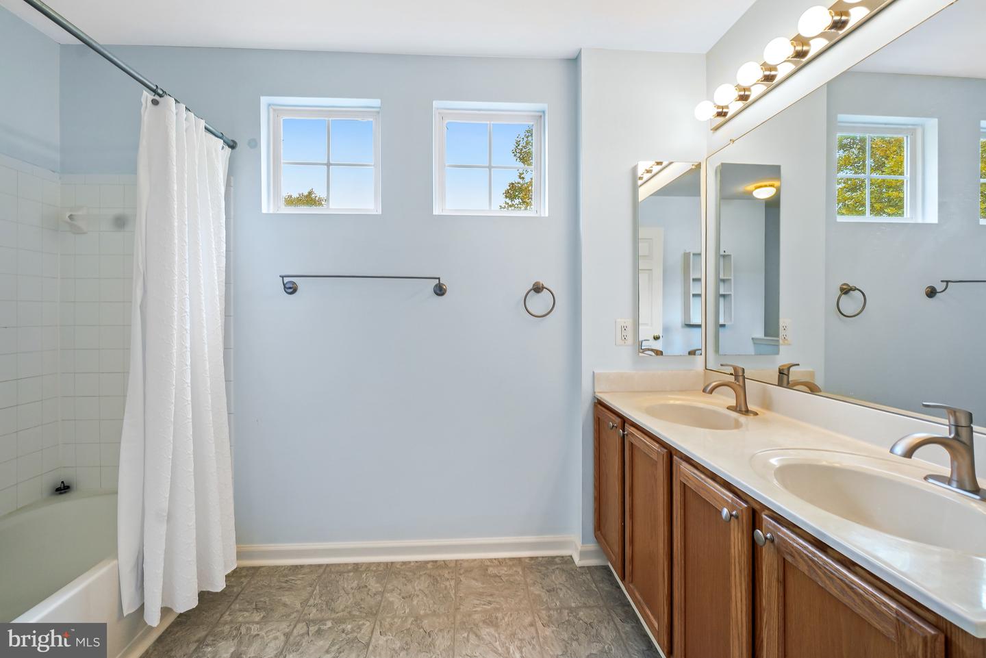 1810 Beech Ct Property Photo 22