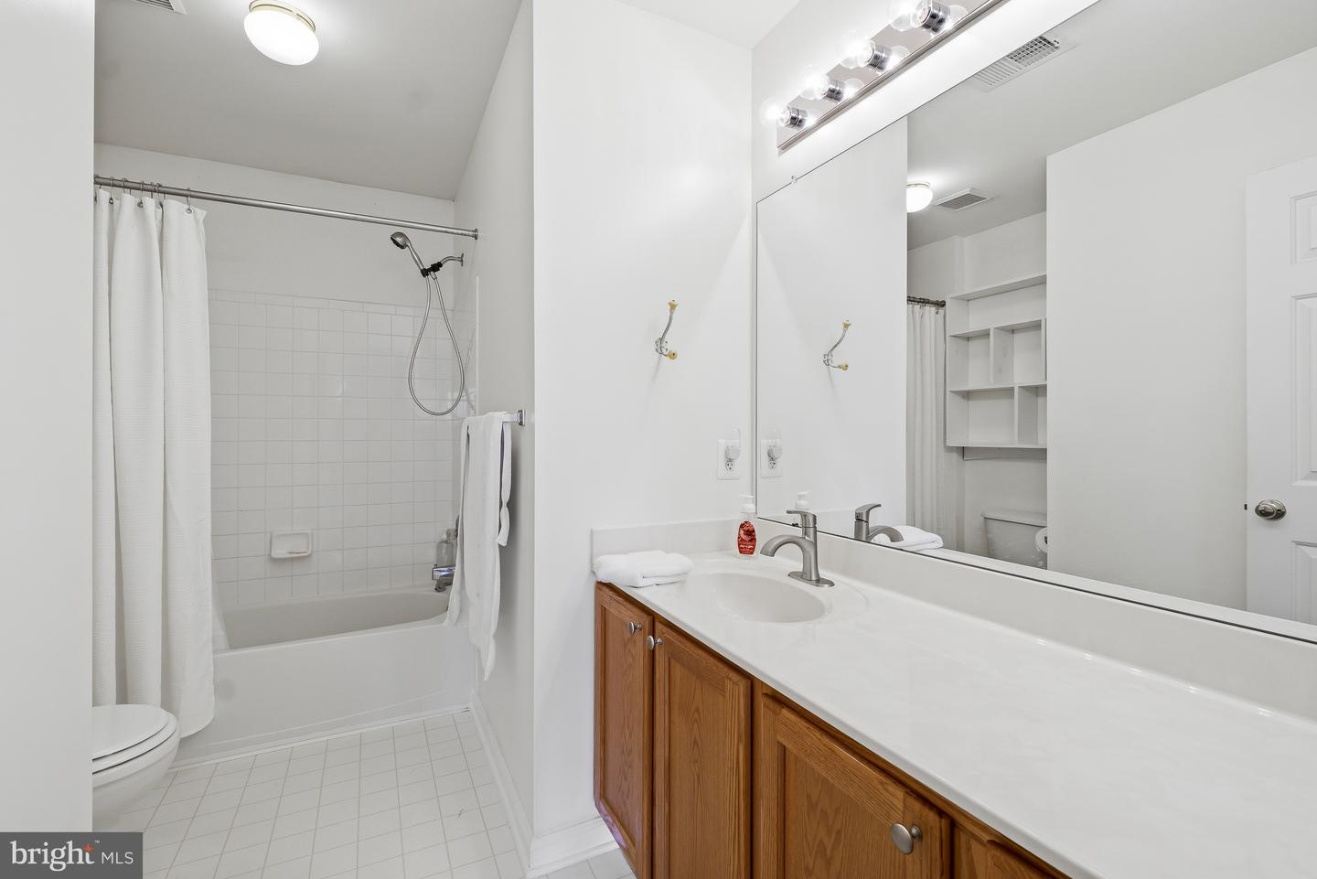 1810 Beech Ct Property Photo 25