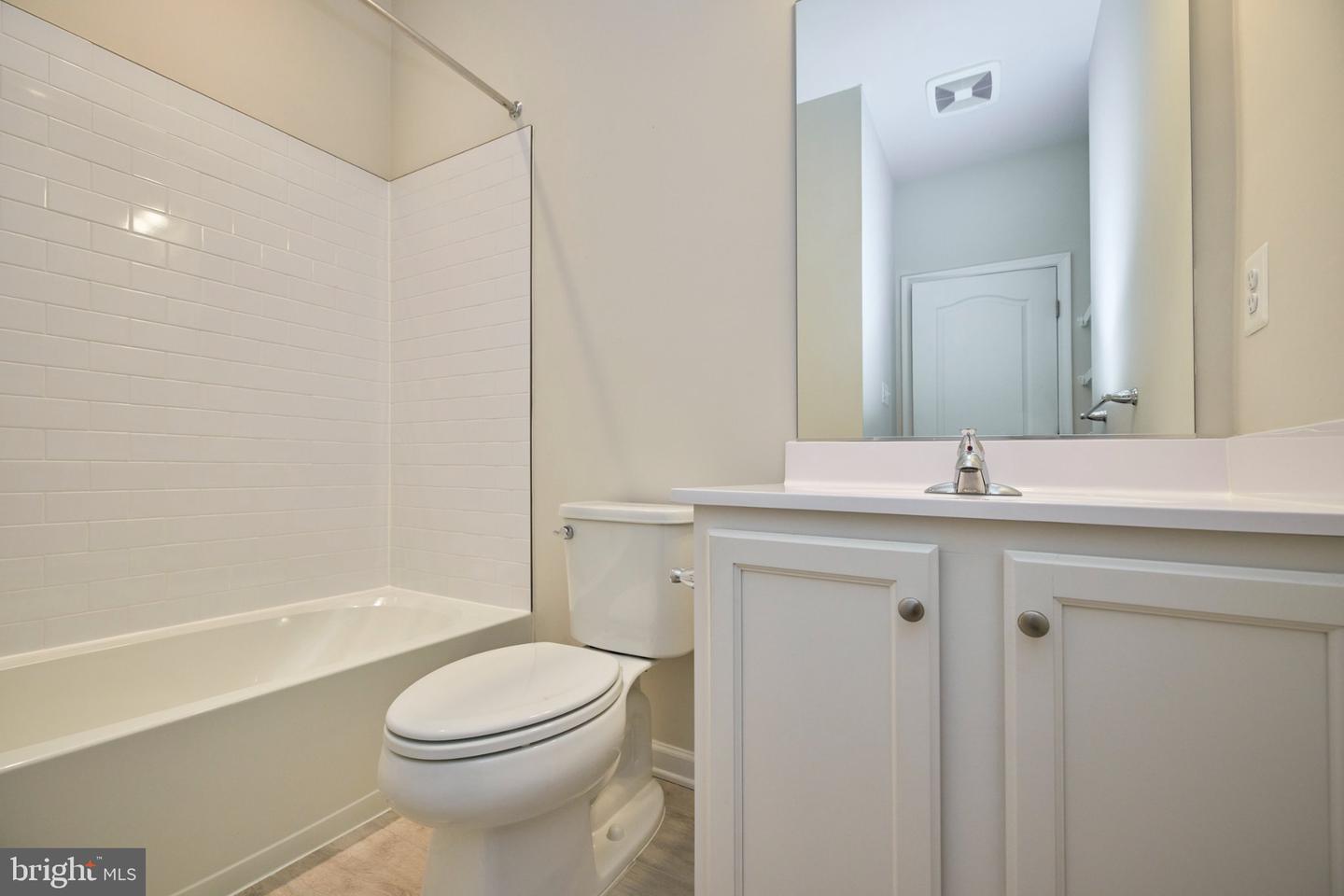 6228 Davinci St Property Photo 20