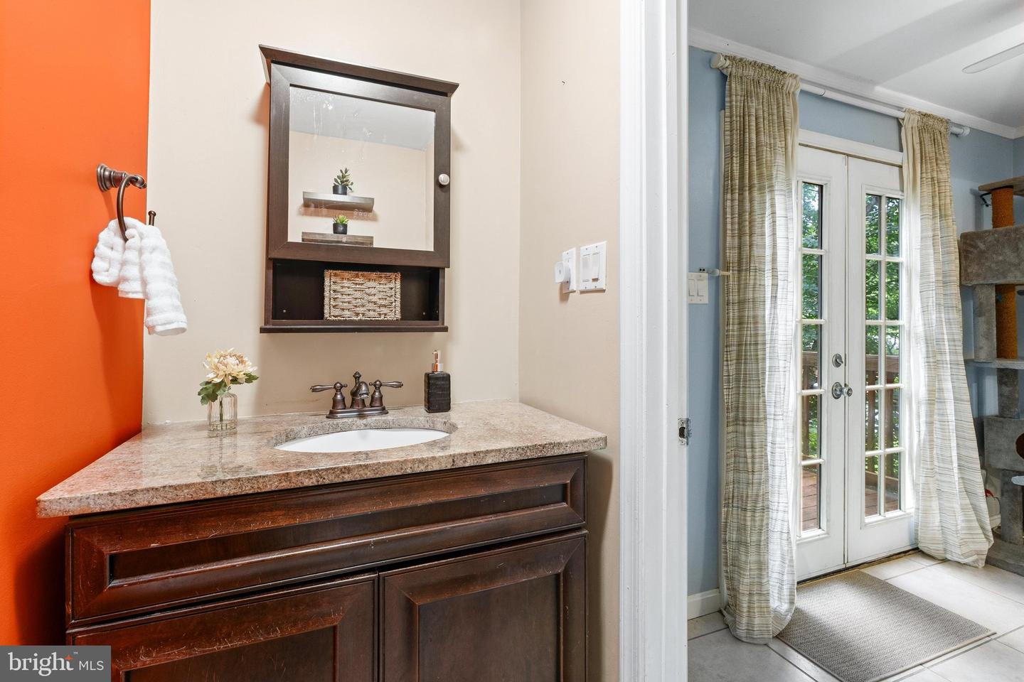 43 E C St Property Photo 10