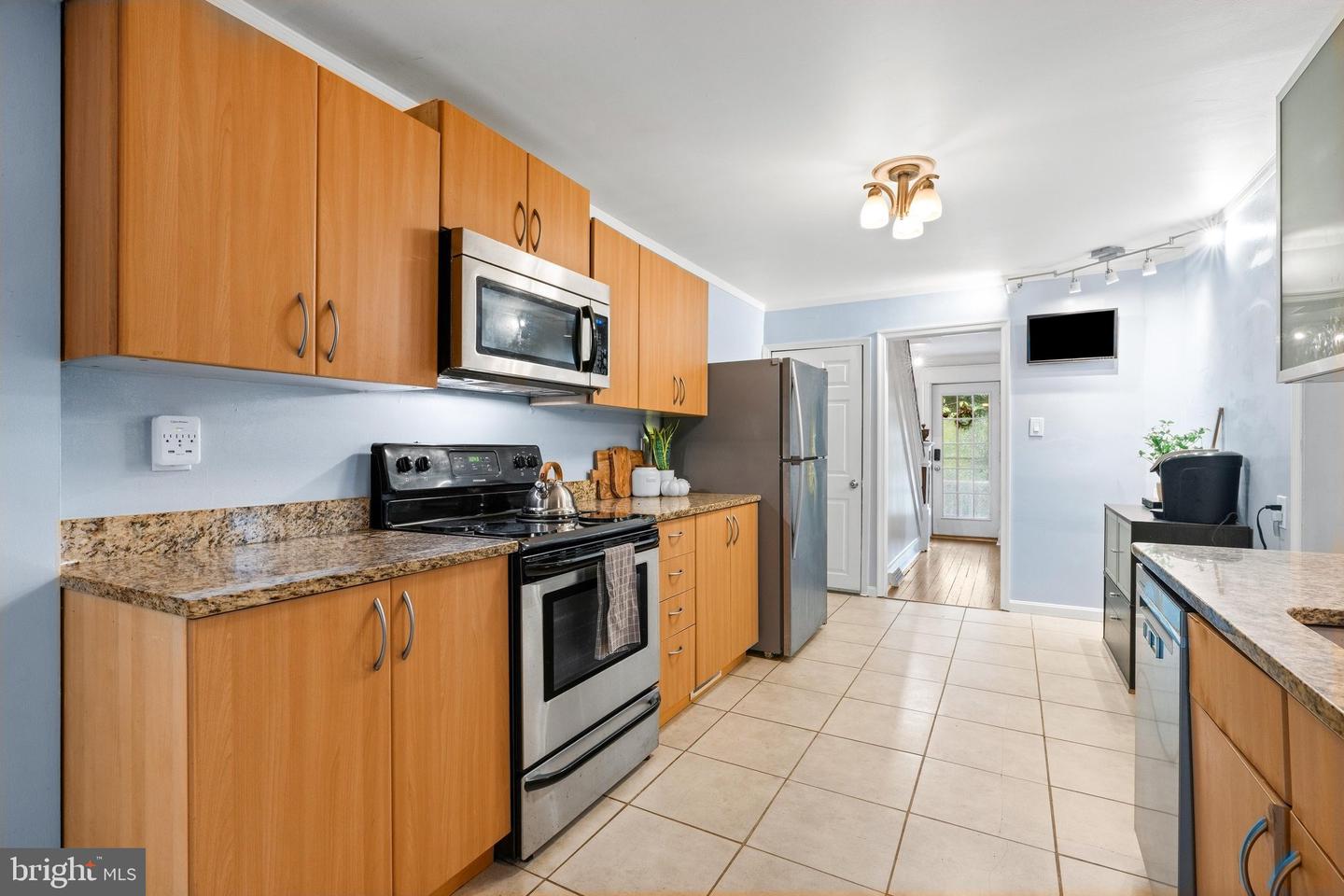 43 E C St Property Photo 11