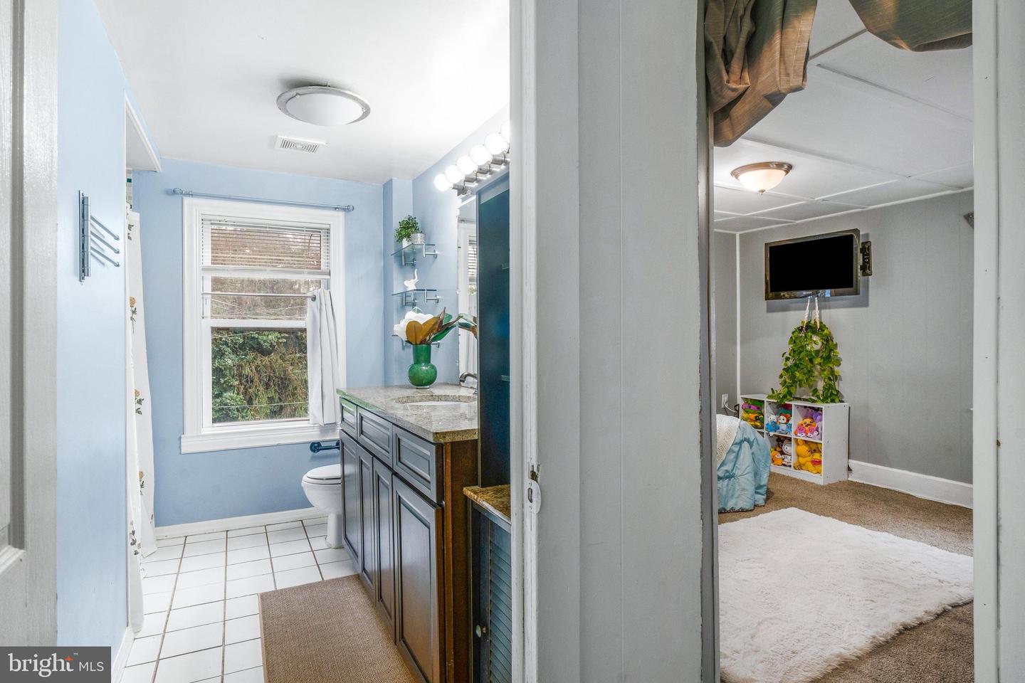 43 E C St Property Photo 24