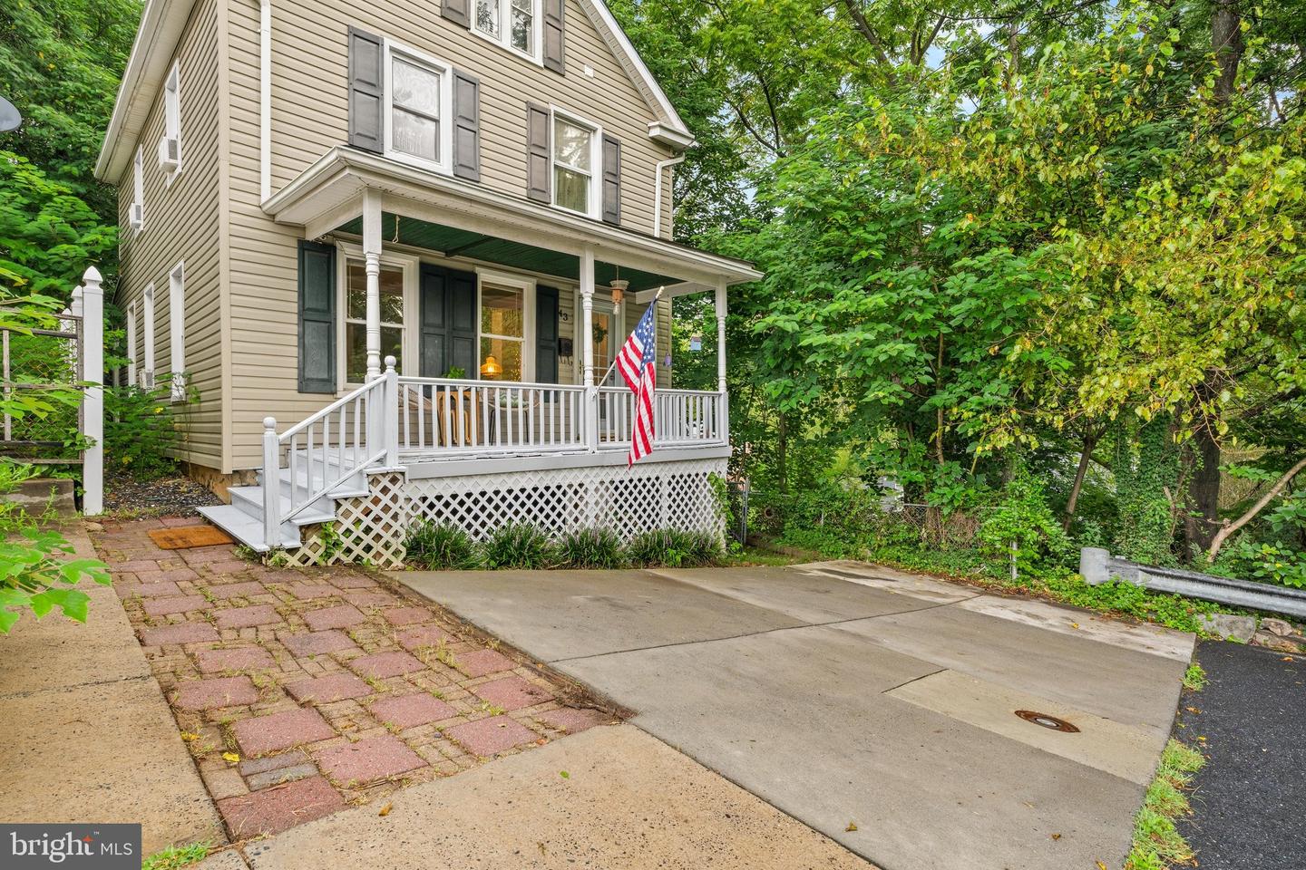 43 E C St Property Photo 36