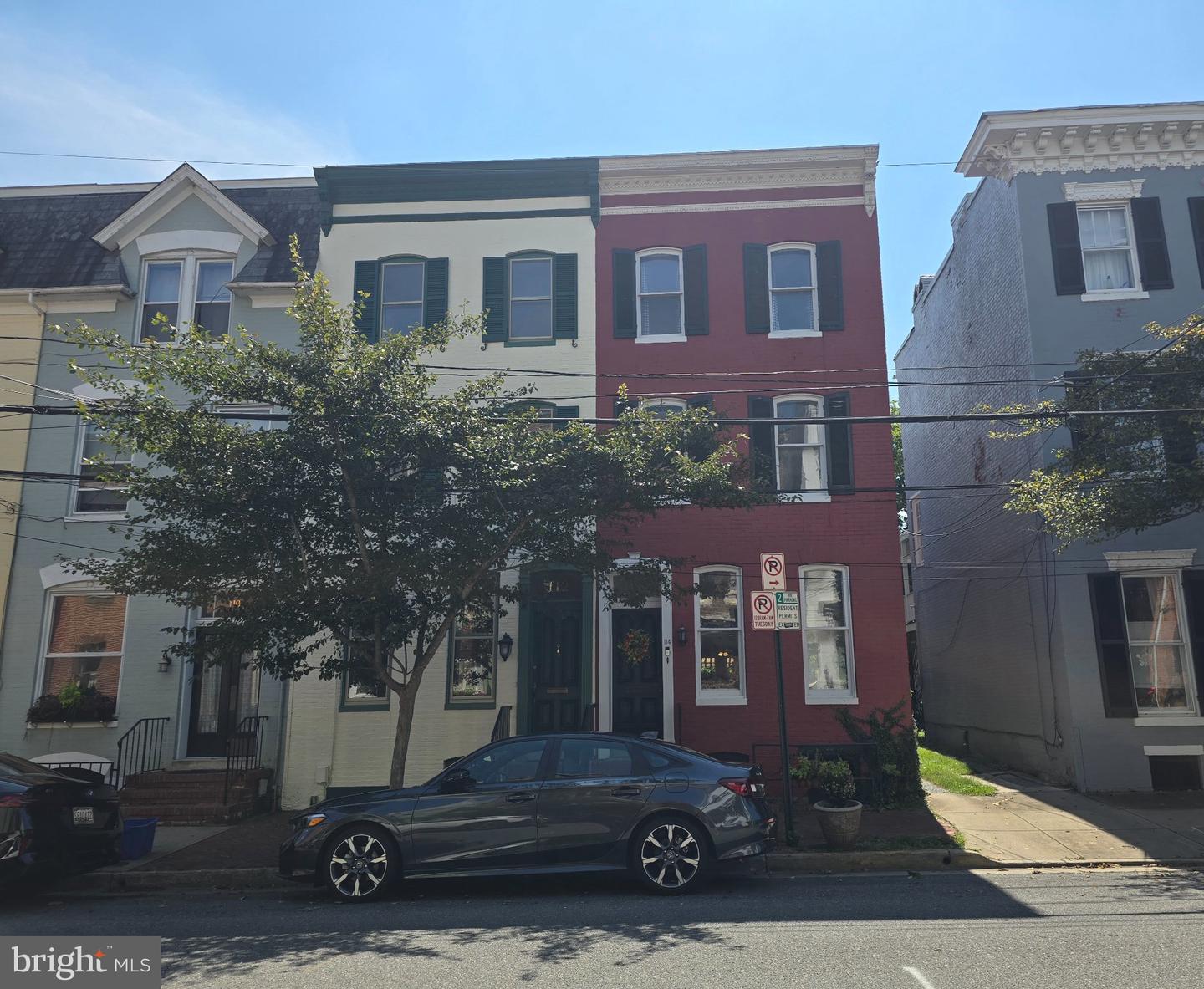 114 W Third St Property Photo 1