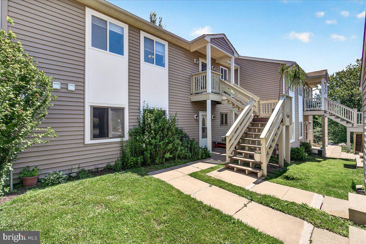 10269 White Pelican Way #102b Property Photo 1