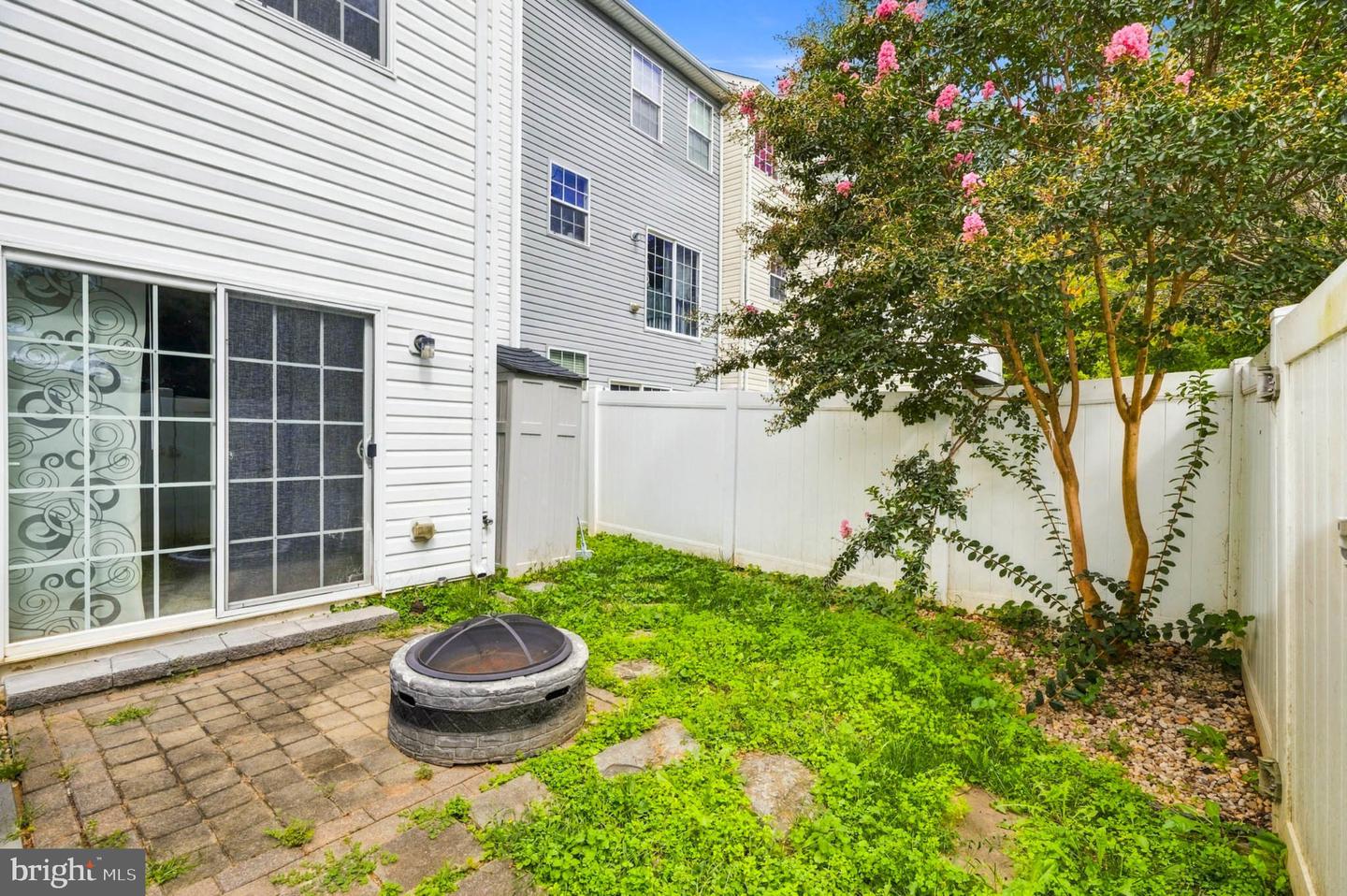 677 Tivoli Rd Property Photo 33