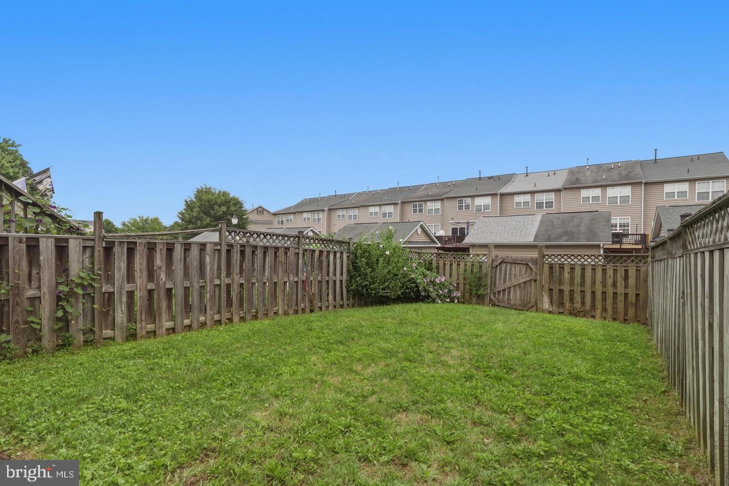 1904 Fieldstone Way Property Photo 26