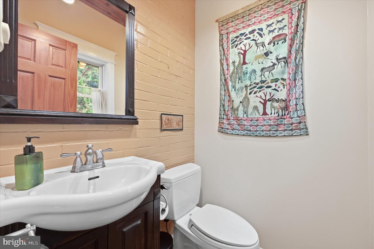 512 Elm St Property Photo 30