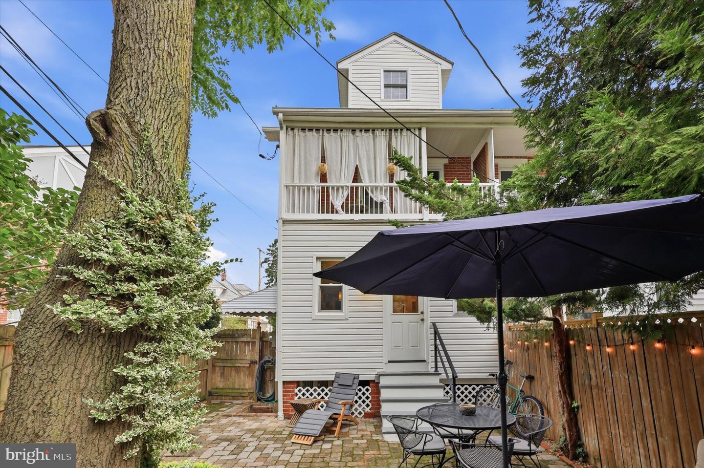 512 Elm St Property Photo 59
