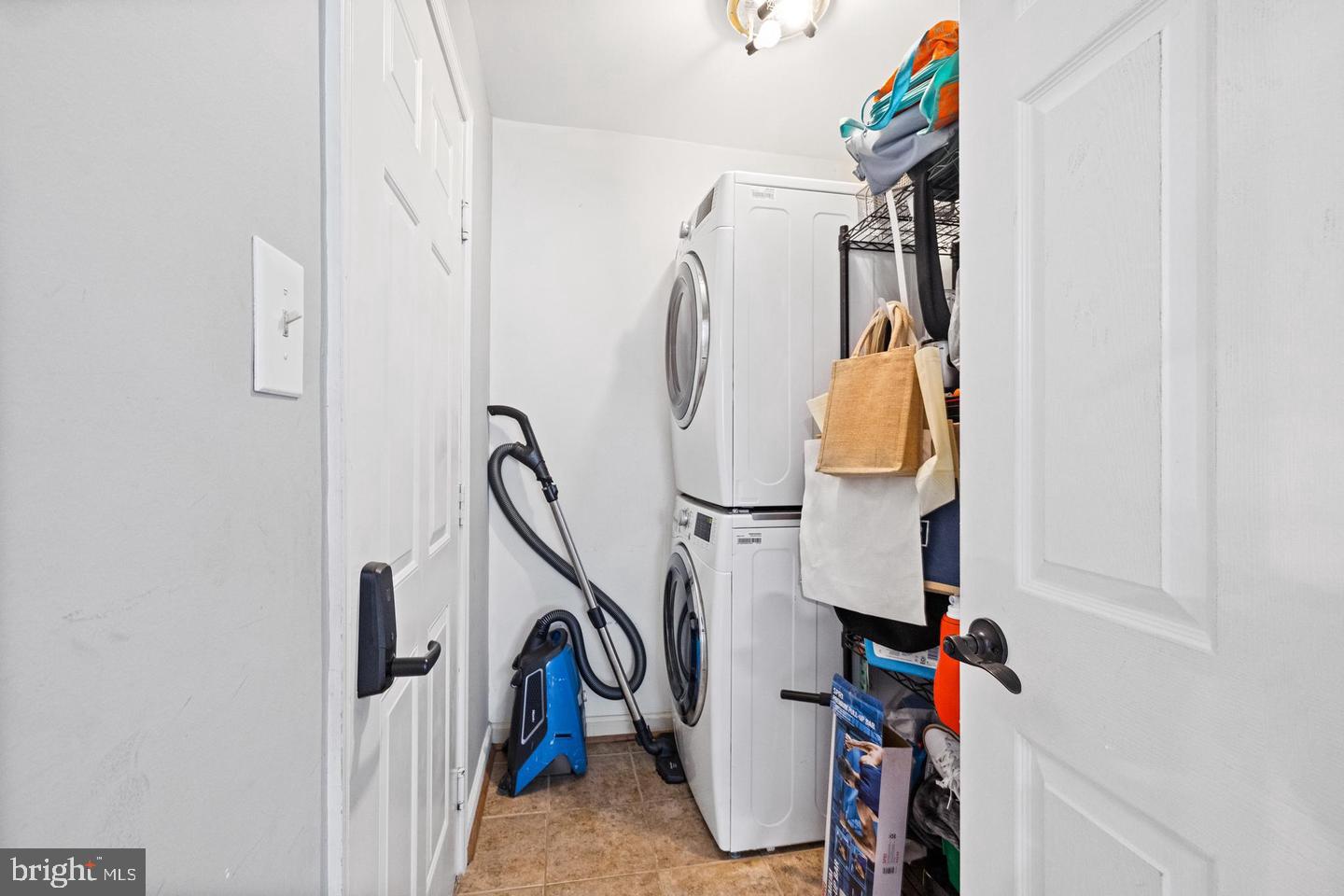 7014 Allington Manor Cir E Property Photo 23