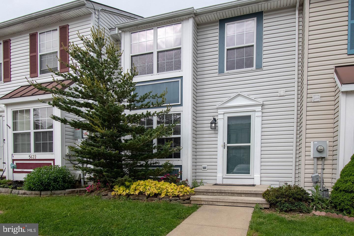 5620 QUEEN ANNE CT Property Photo 1