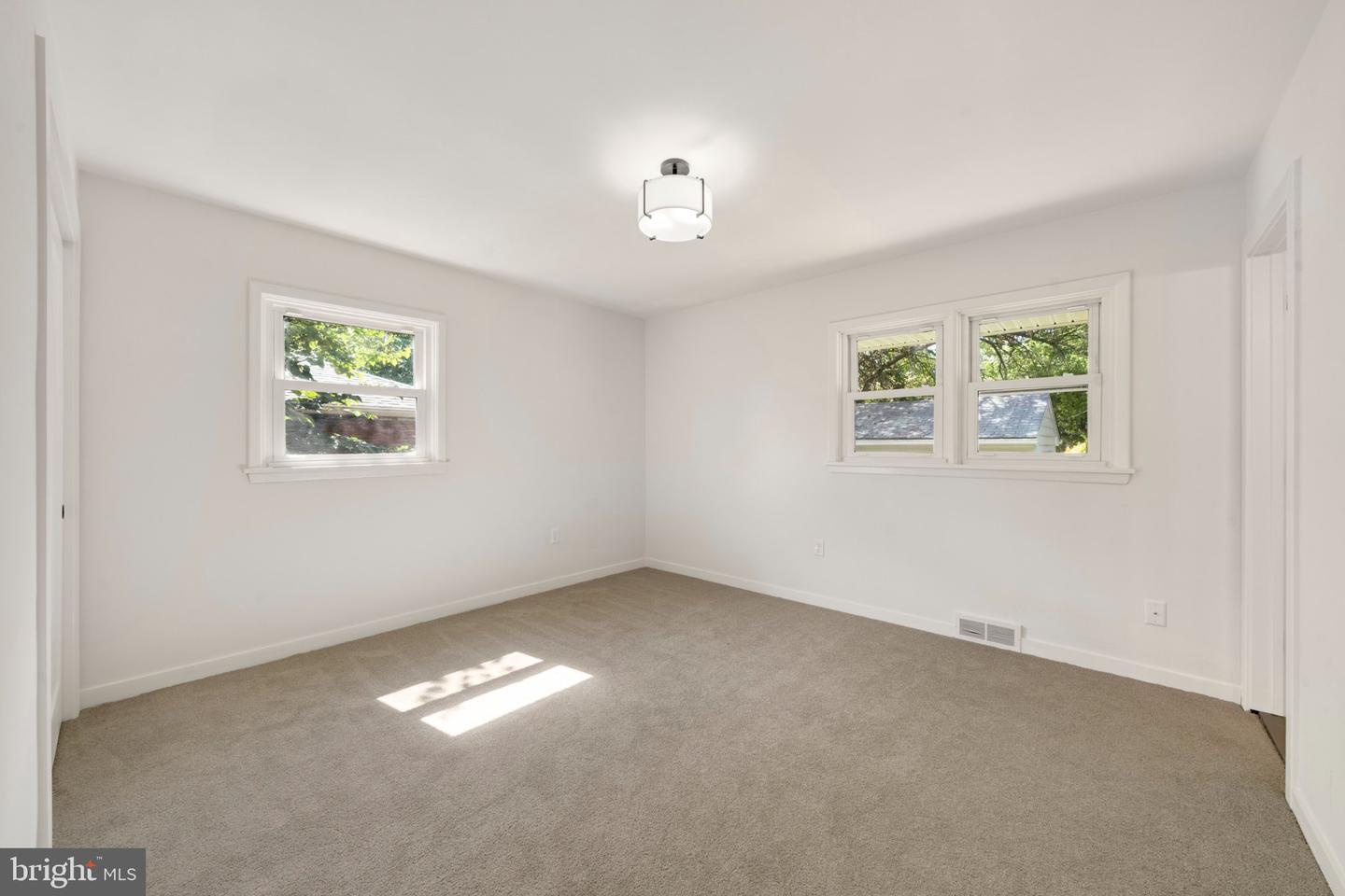 615 Taney Ave Property Photo 9