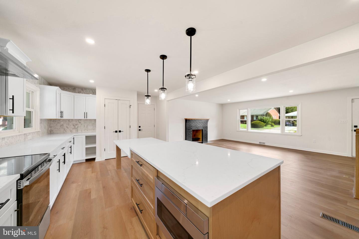 615 Taney Ave Property Photo 10