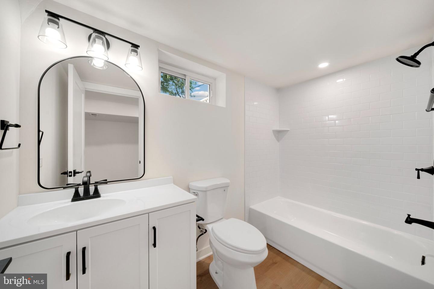 615 Taney Ave Property Photo 17