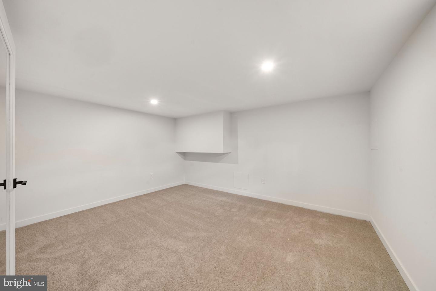 615 Taney Ave Property Photo 29