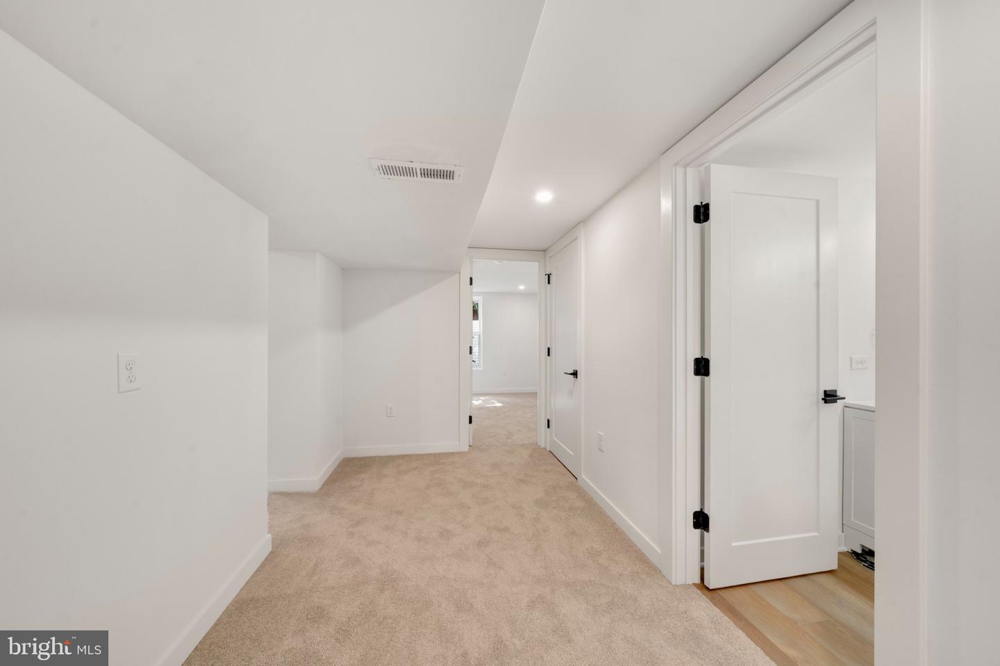 615 Taney Ave Property Photo 30