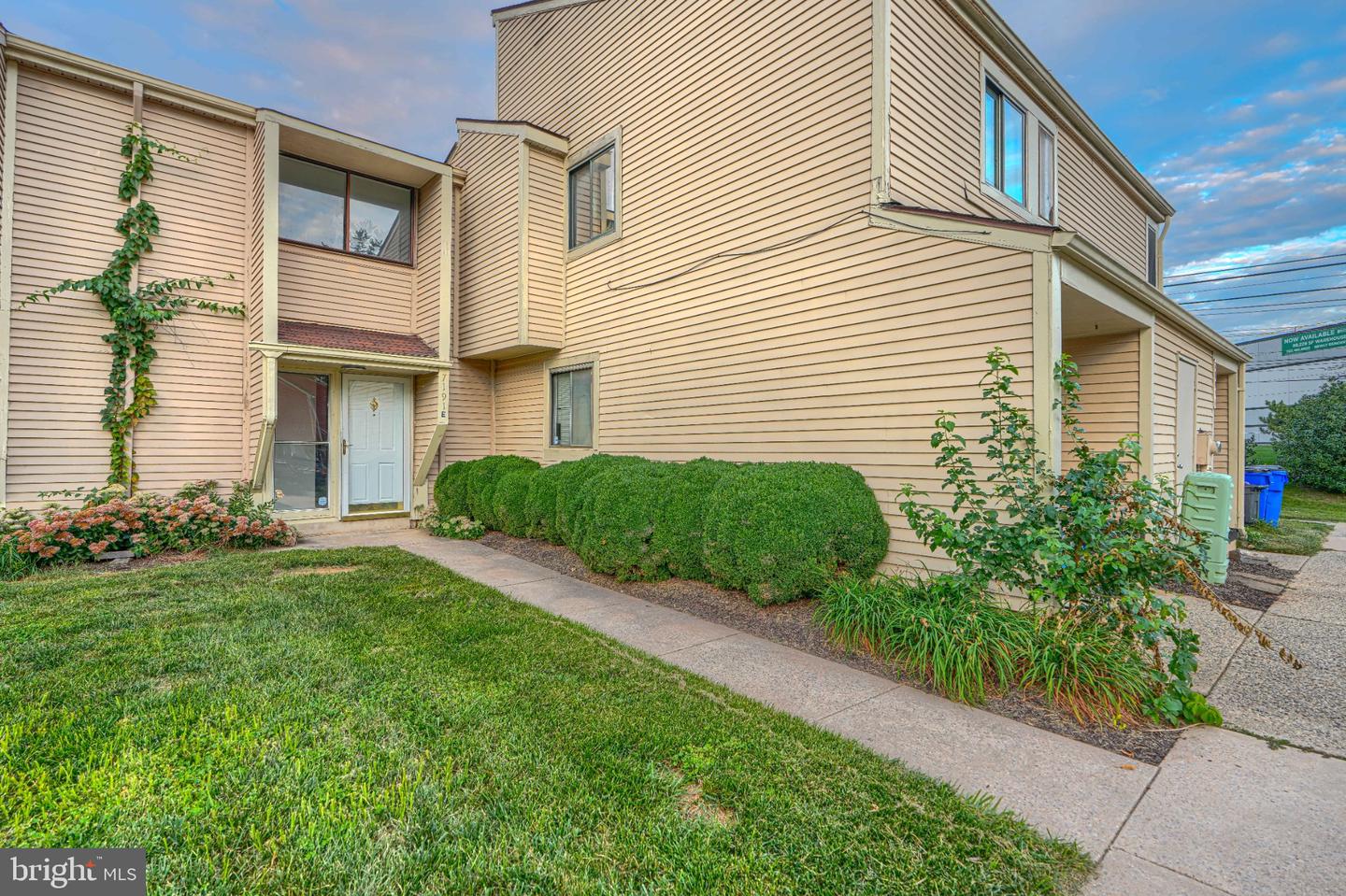 7191 CYPRESS CT #E Property Photo 1