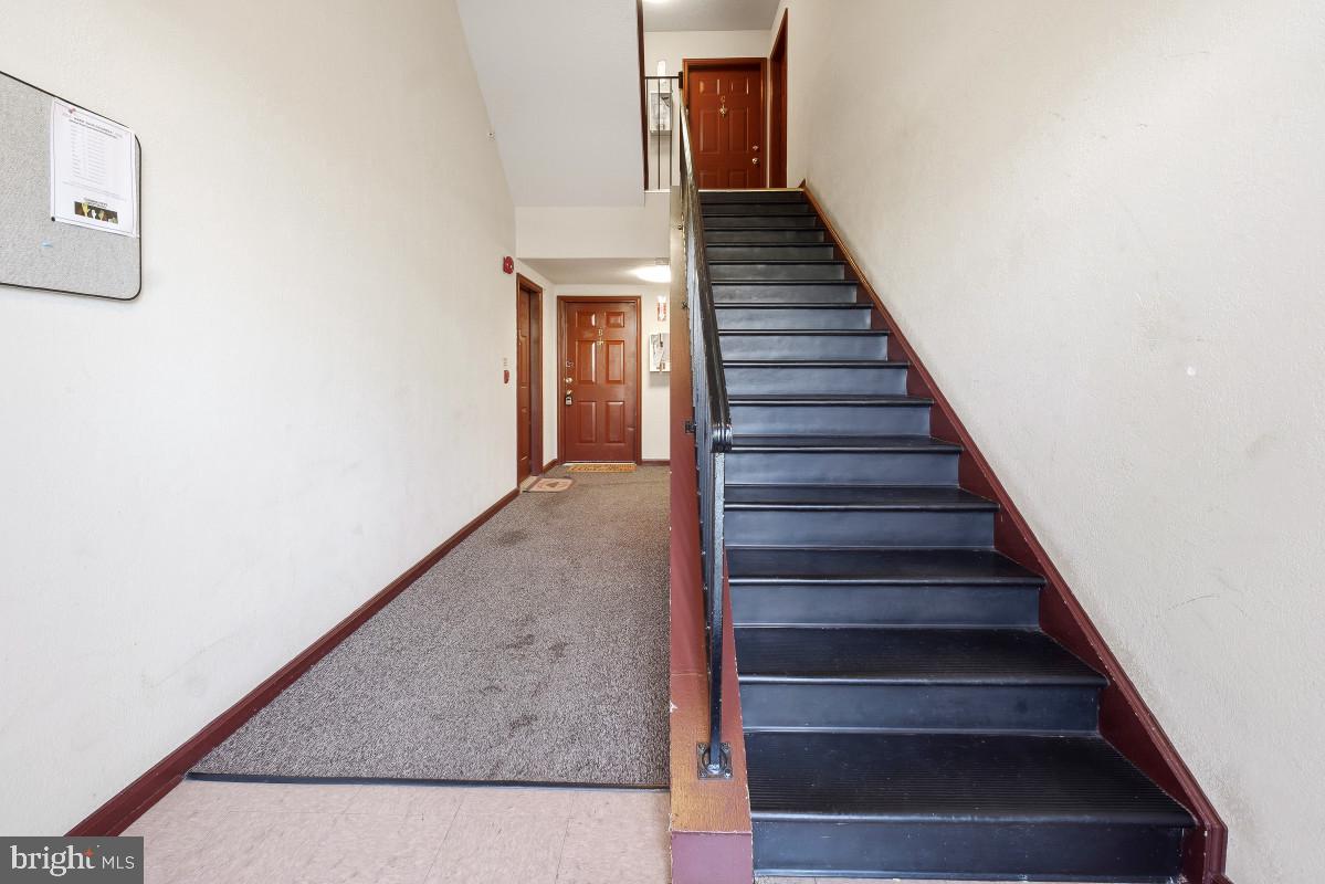 5601 Avonshire Pl #b Property Photo 4