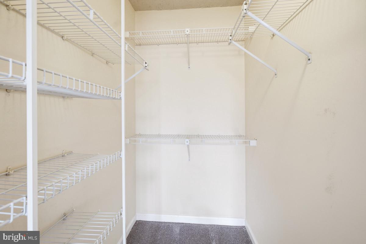 5601 Avonshire Pl #b Property Photo 32