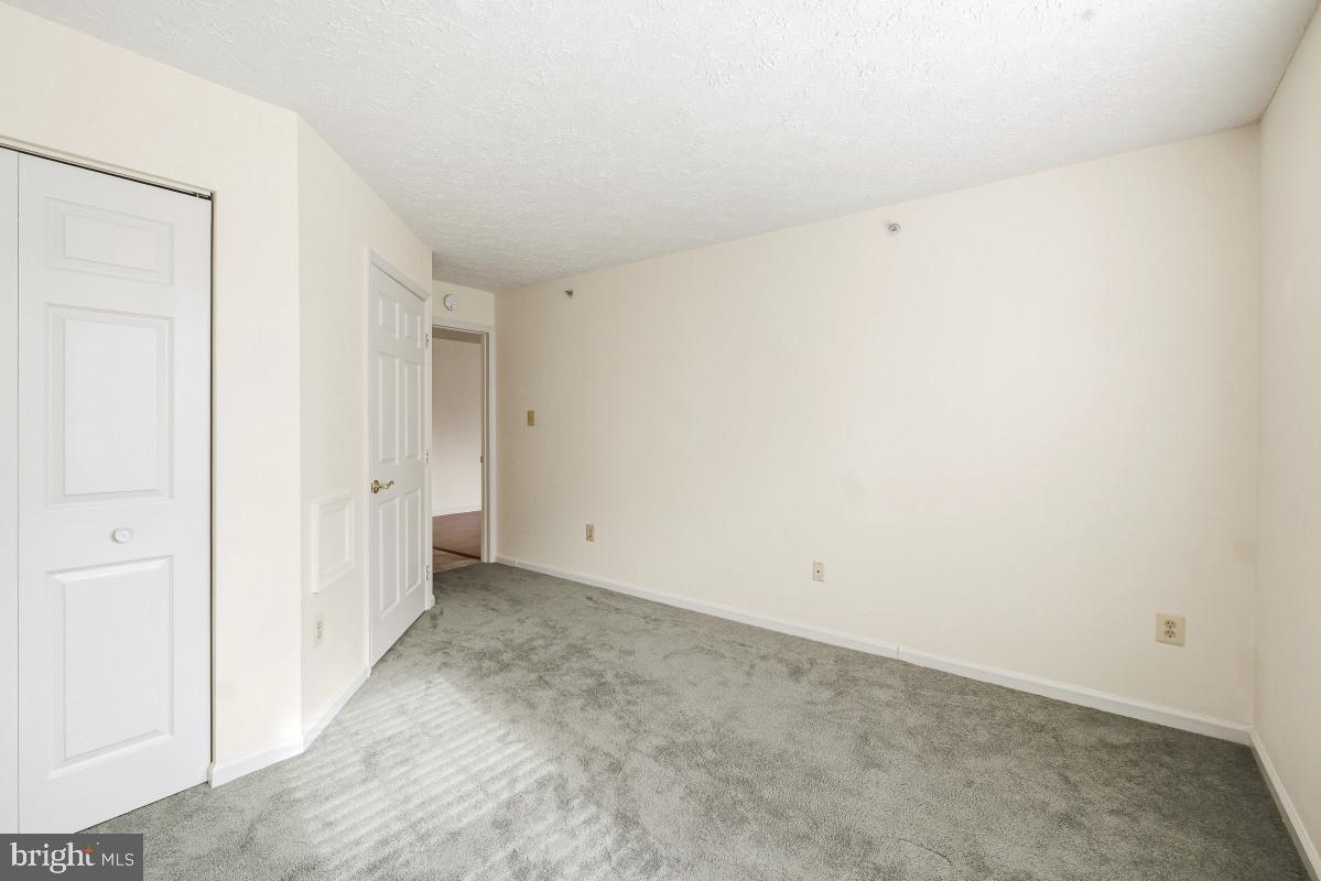 5601 Avonshire Pl #b Property Photo 37
