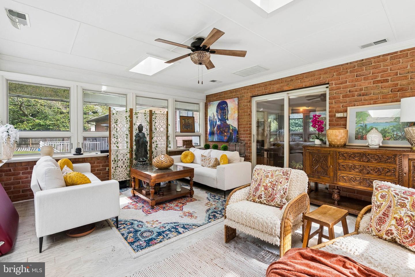 5597 Jollie Property Photo 3