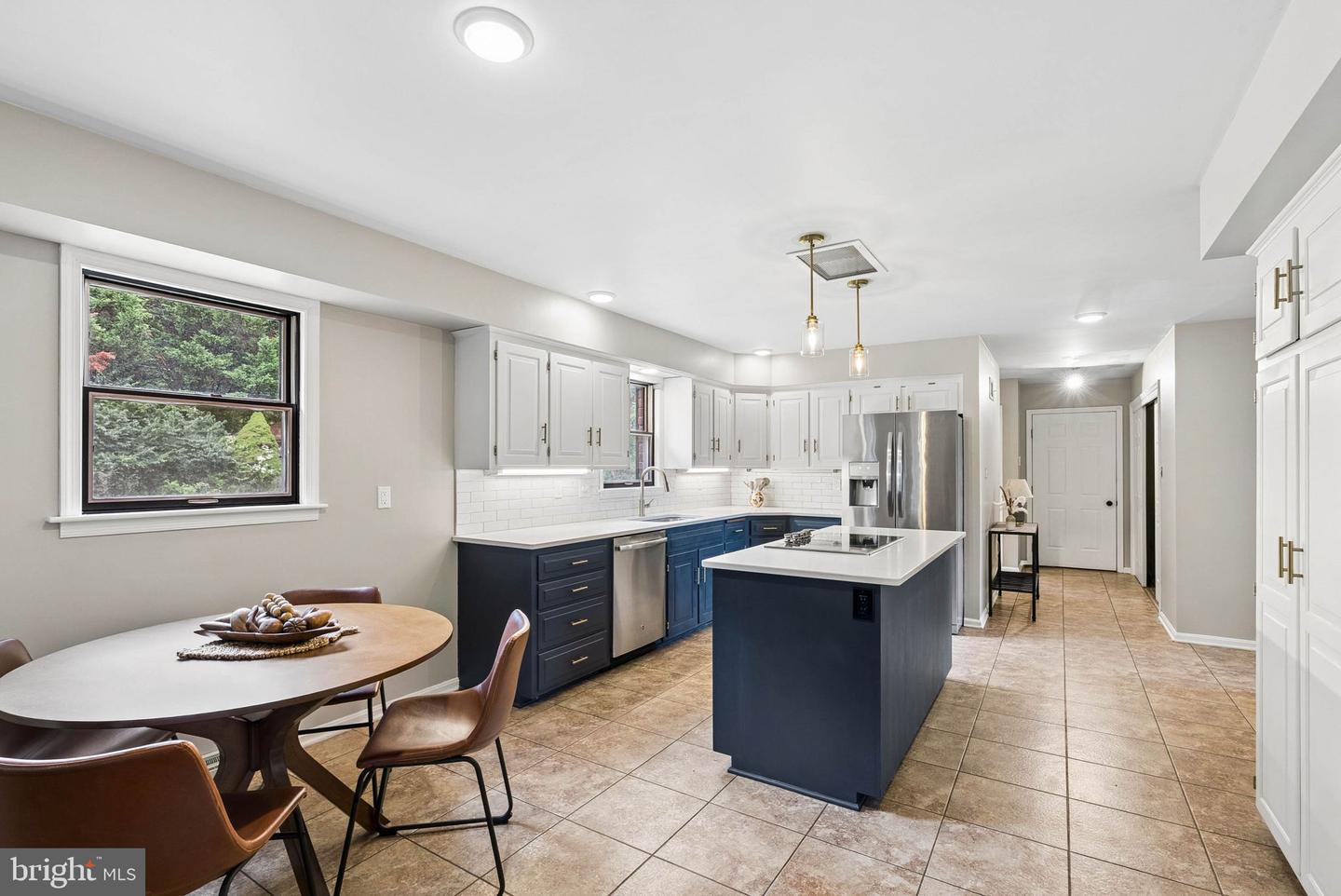 5597 Jollie Property Photo 5