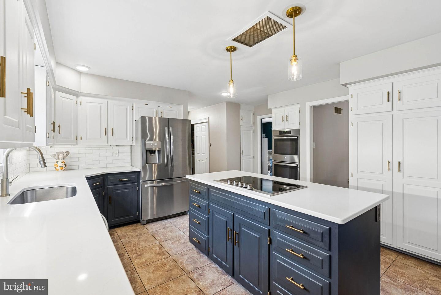 5597 Jollie Property Photo 6