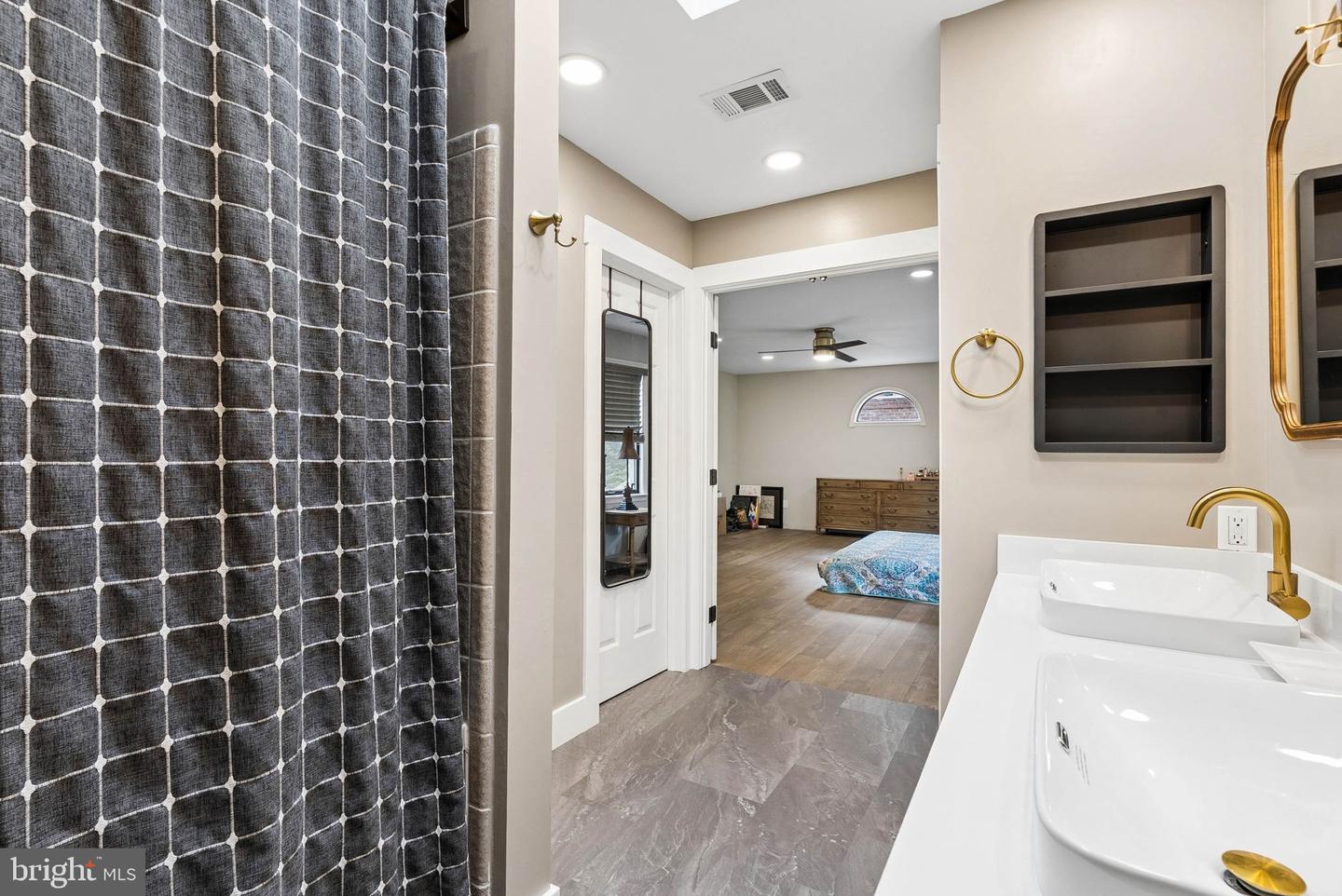 5597 Jollie Property Photo 13
