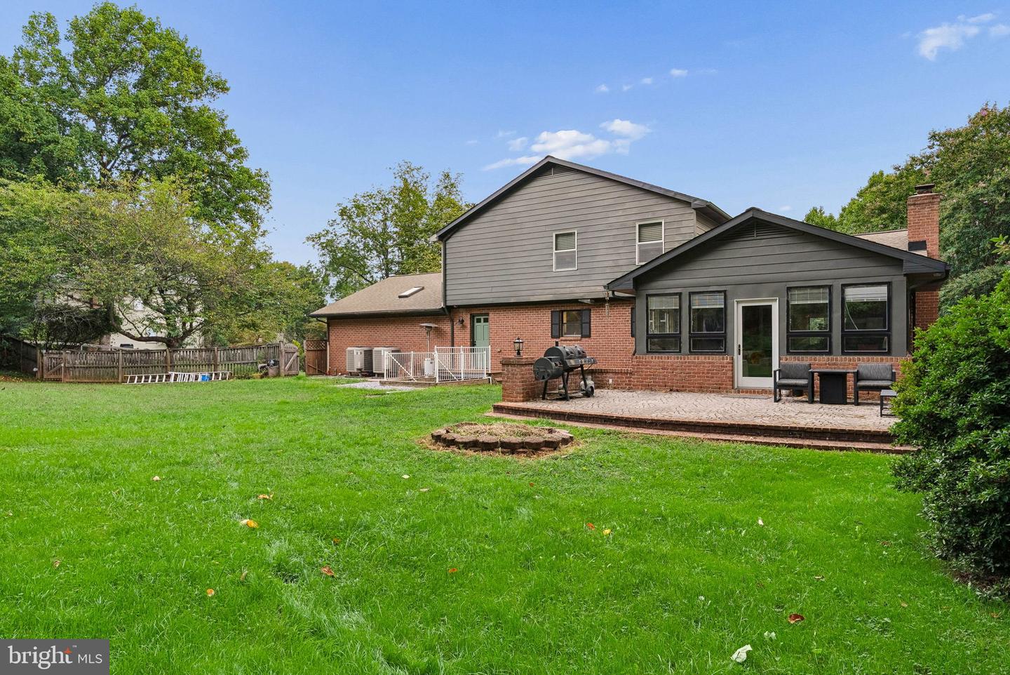 5597 Jollie Property Photo 22