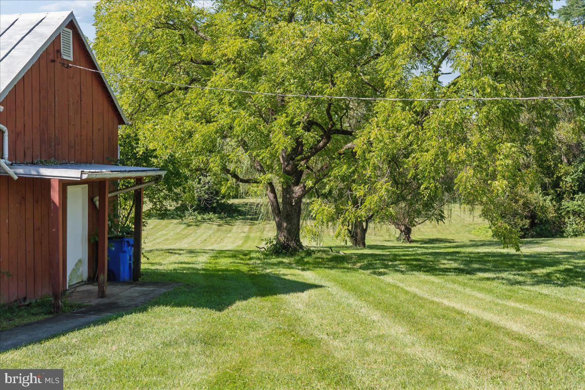 10927 Sixes Rd Property Photo 17