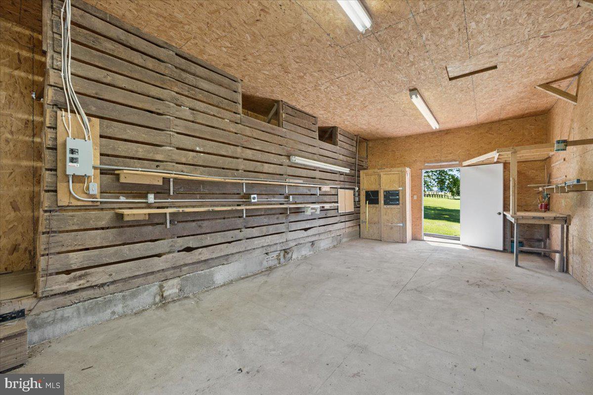 10927 Sixes Rd Property Photo 18