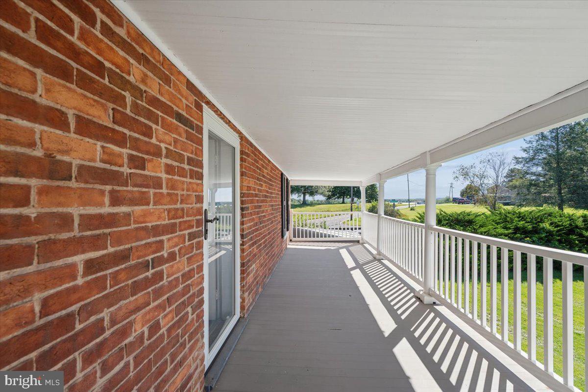 10927 Sixes Rd Property Photo 22