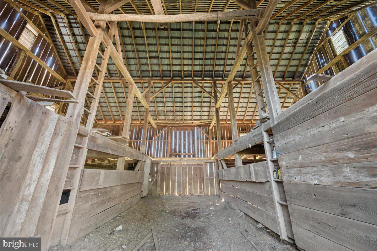 10927 Sixes Rd Property Photo 24