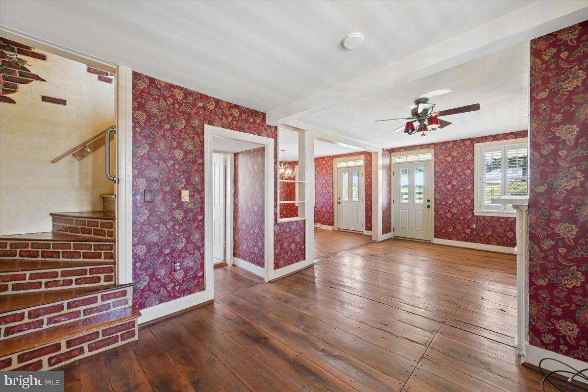10927 Sixes Rd Property Photo 37