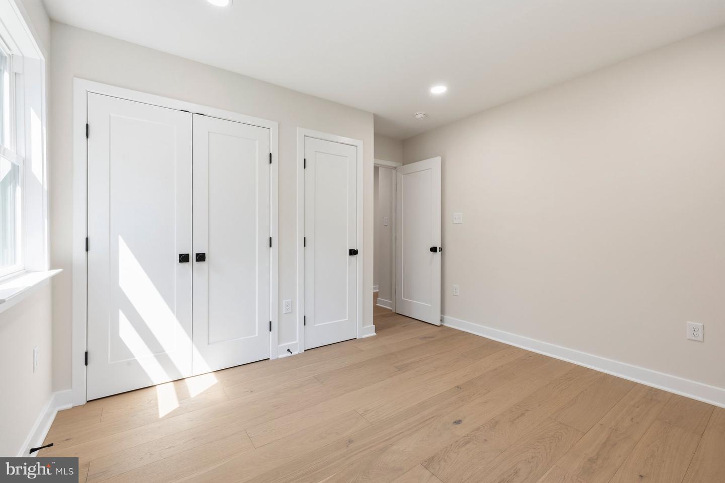 13132 Manor Dr Property Photo 18
