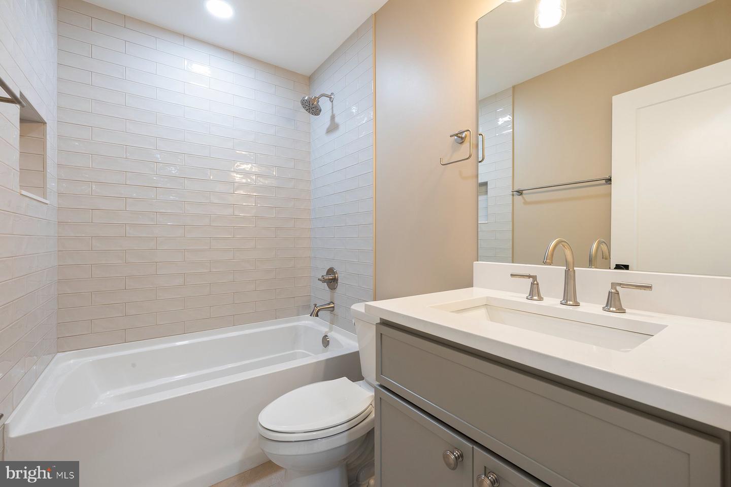 13132 Manor Dr Property Photo 19