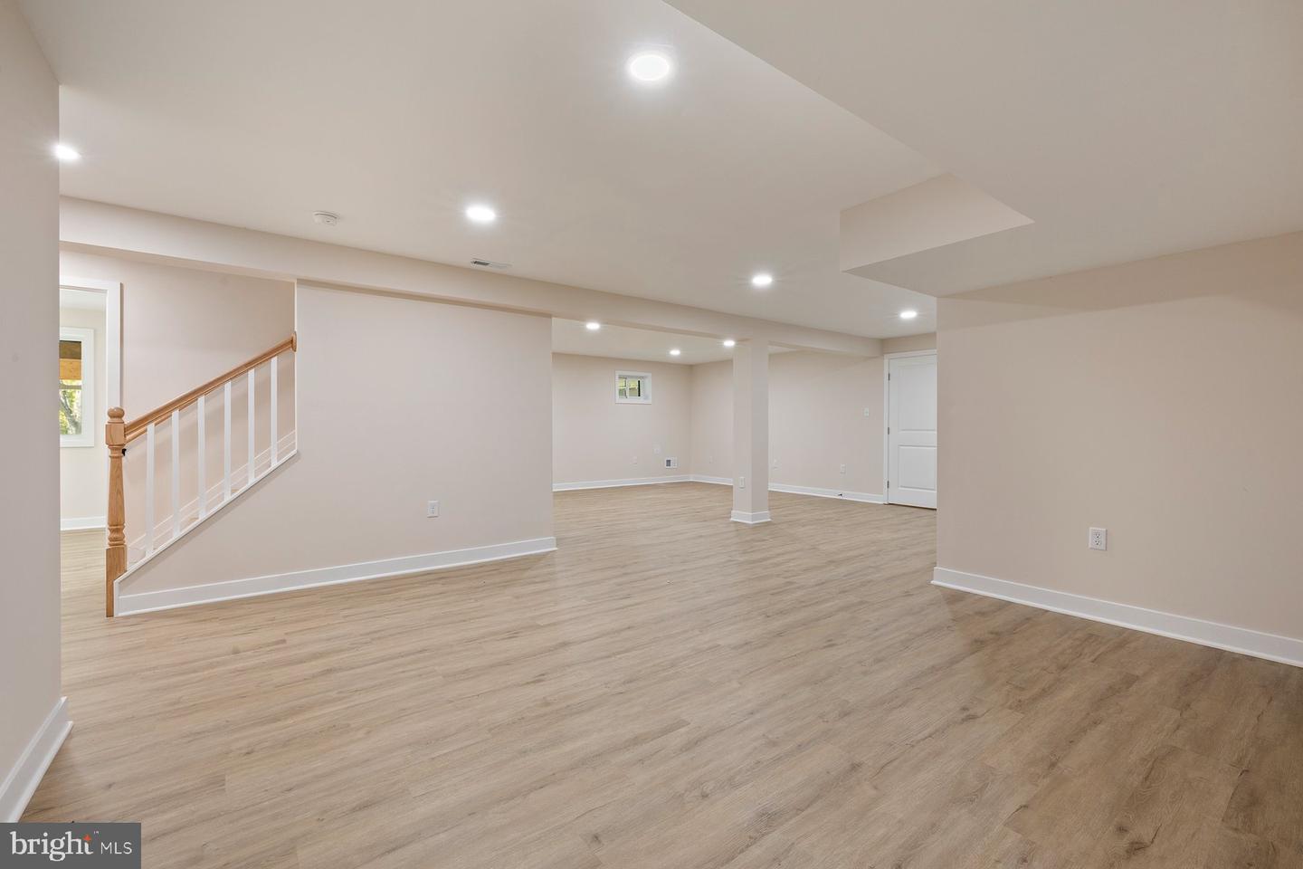 13132 Manor Dr Property Photo 25