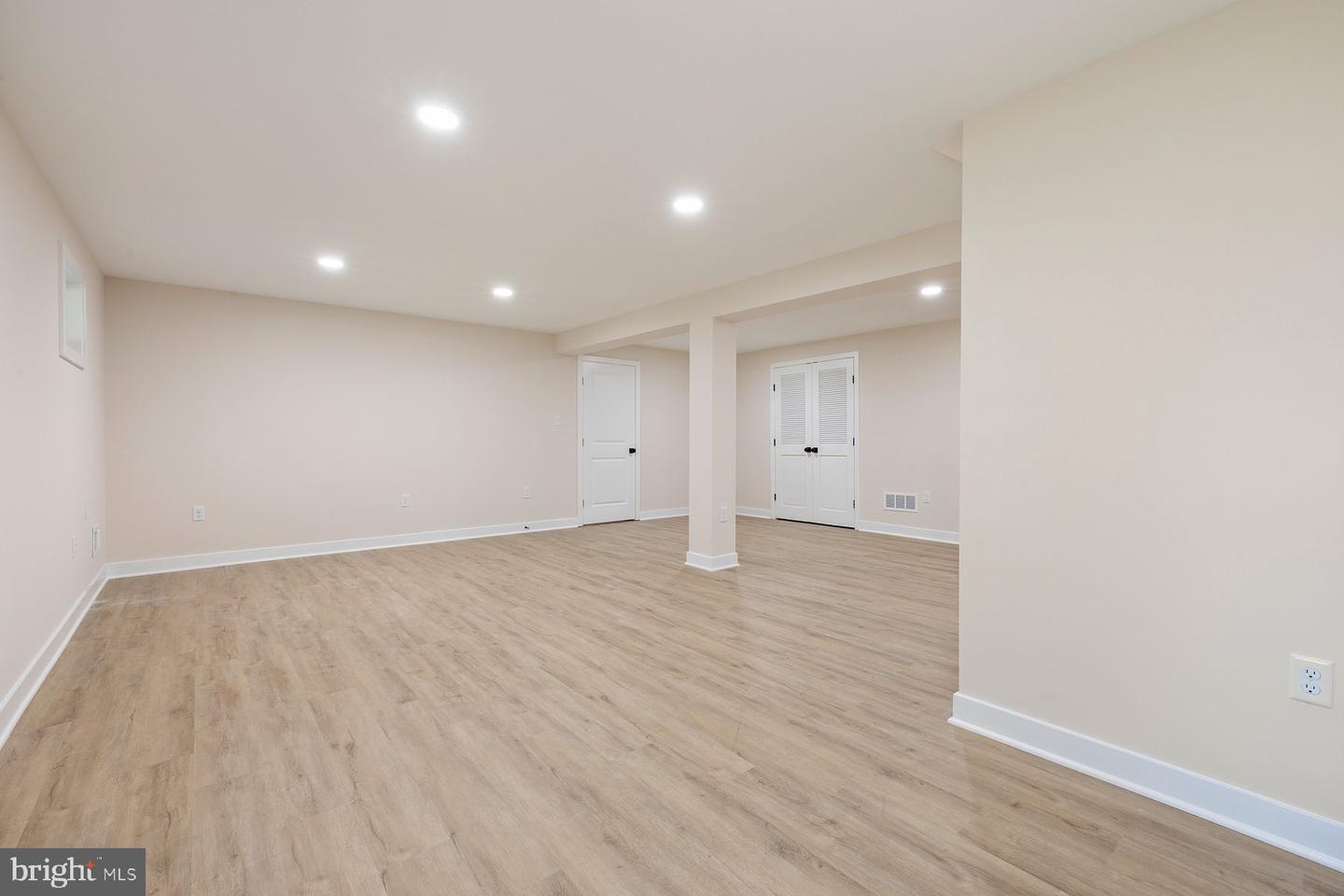 13132 Manor Dr Property Photo 26