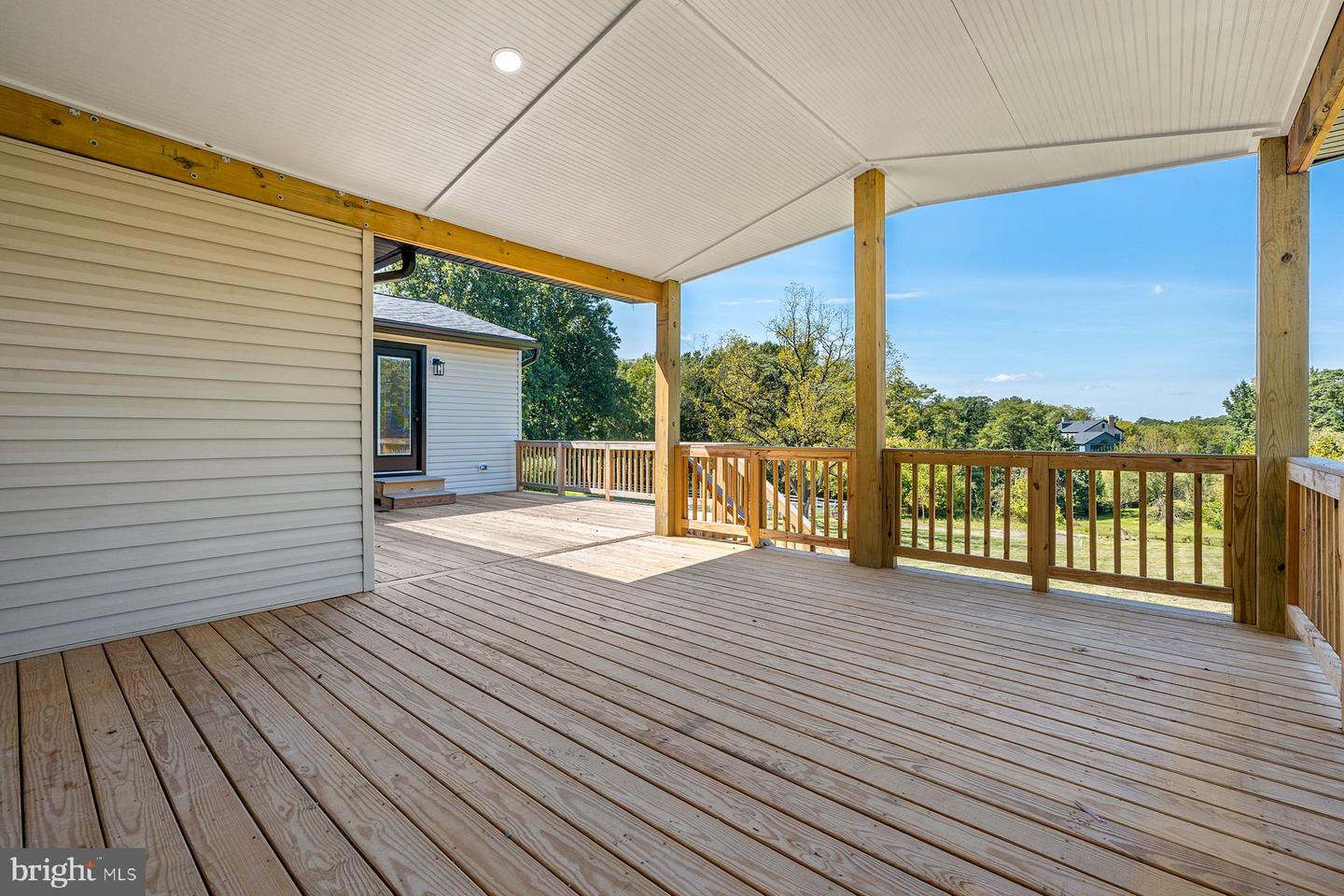 13132 Manor Dr Property Photo 32