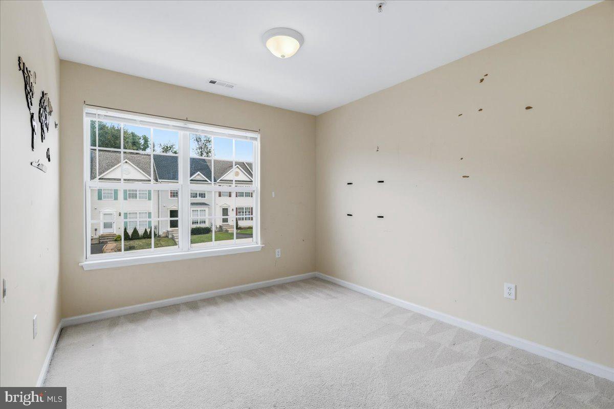 6104 Pine Ridge Ter Property Photo 19