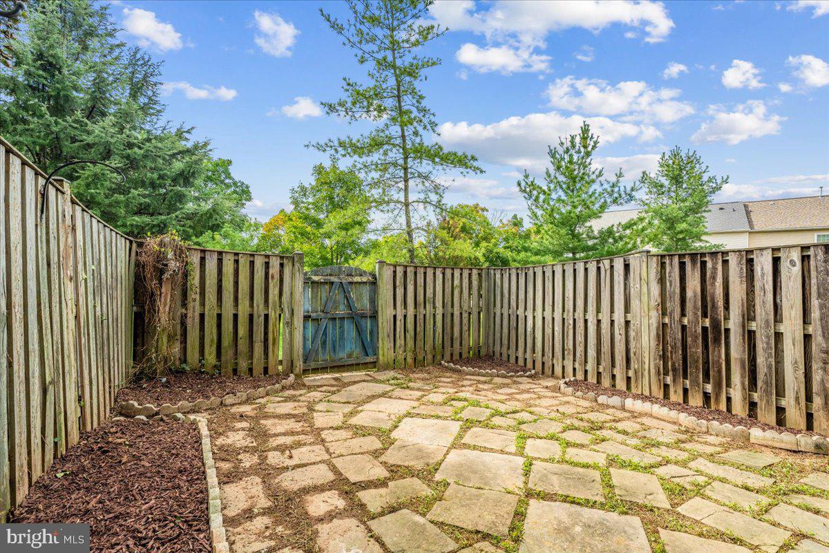 6104 Pine Ridge Ter Property Photo 35