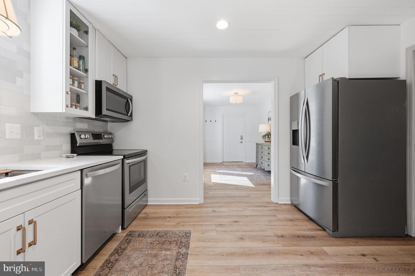 4609 Skyline Ter Property Photo 10