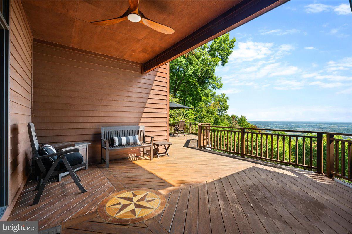 5506 Bootjack Dr Property Photo 32