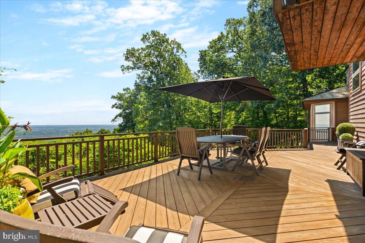 5506 Bootjack Dr Property Photo 35