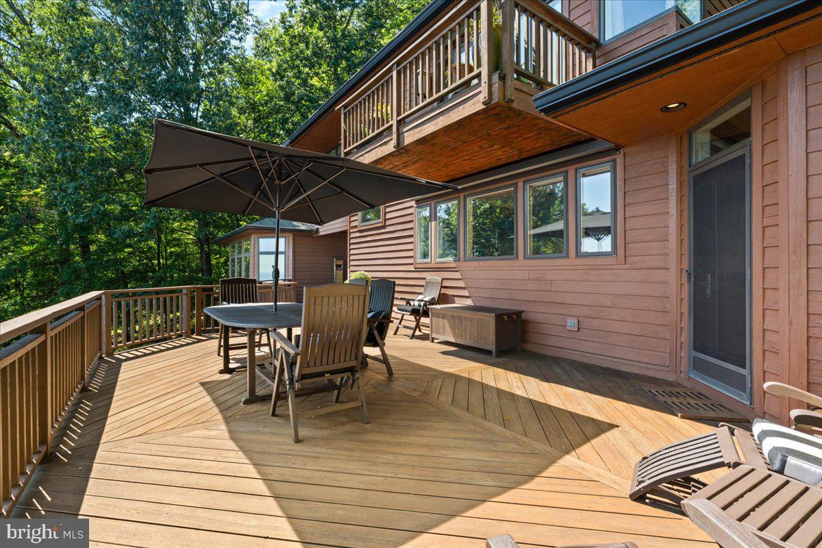 5506 Bootjack Dr Property Photo 36