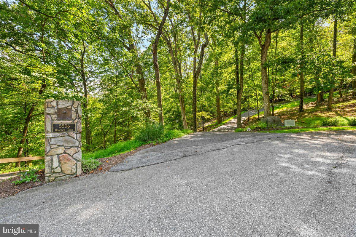 5506 Bootjack Dr Property Photo 84