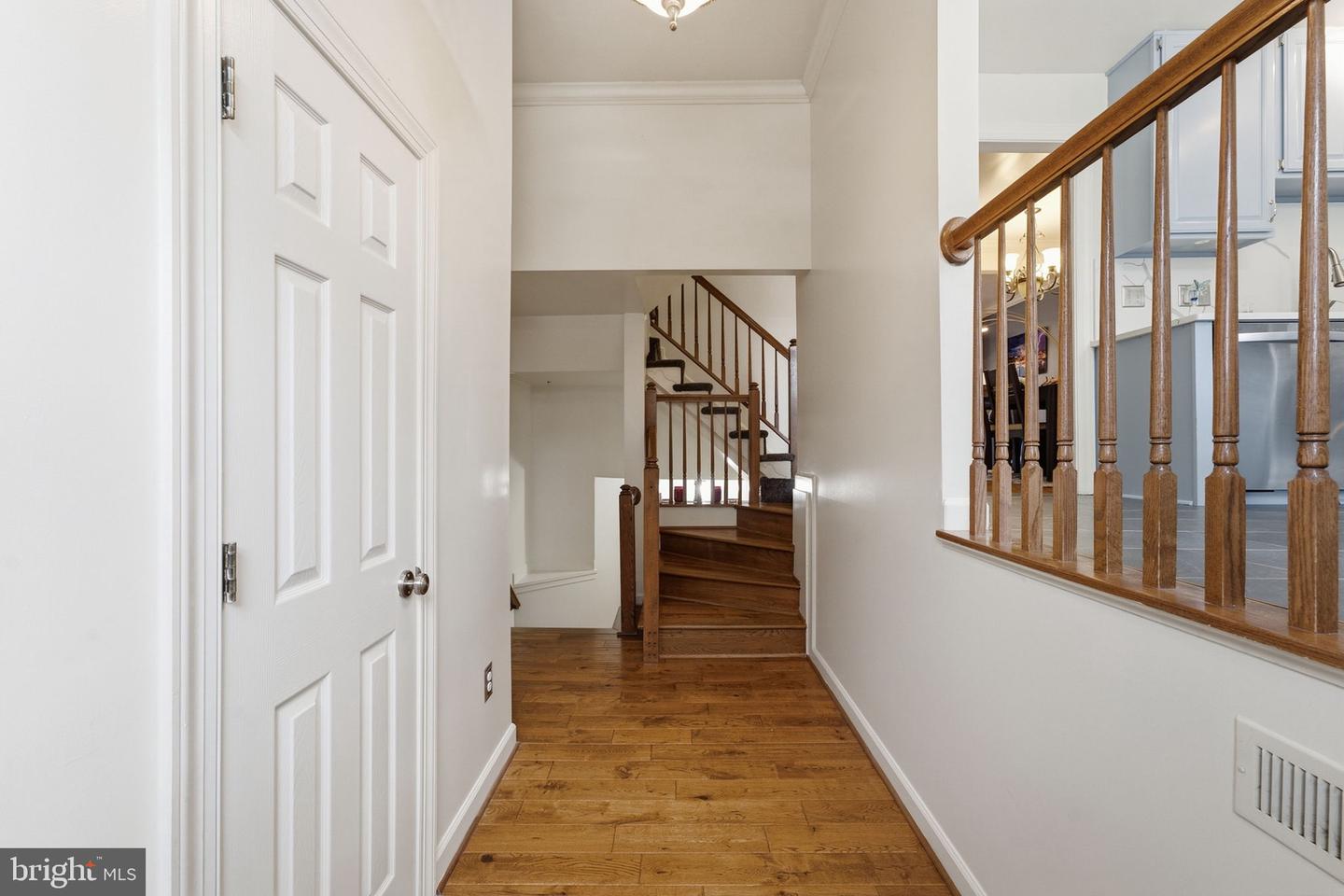 5204 Bamburg Ct Property Photo 5