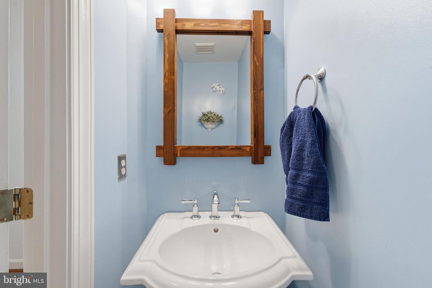 5204 Bamburg Ct Property Photo 7
