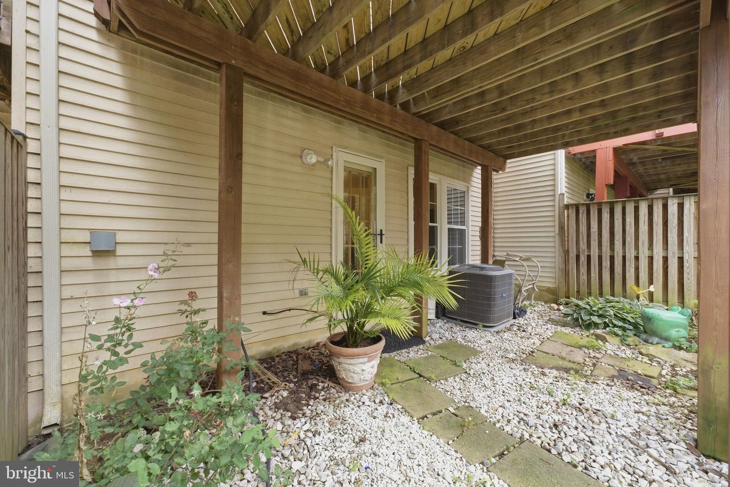5204 Bamburg Ct Property Photo 43