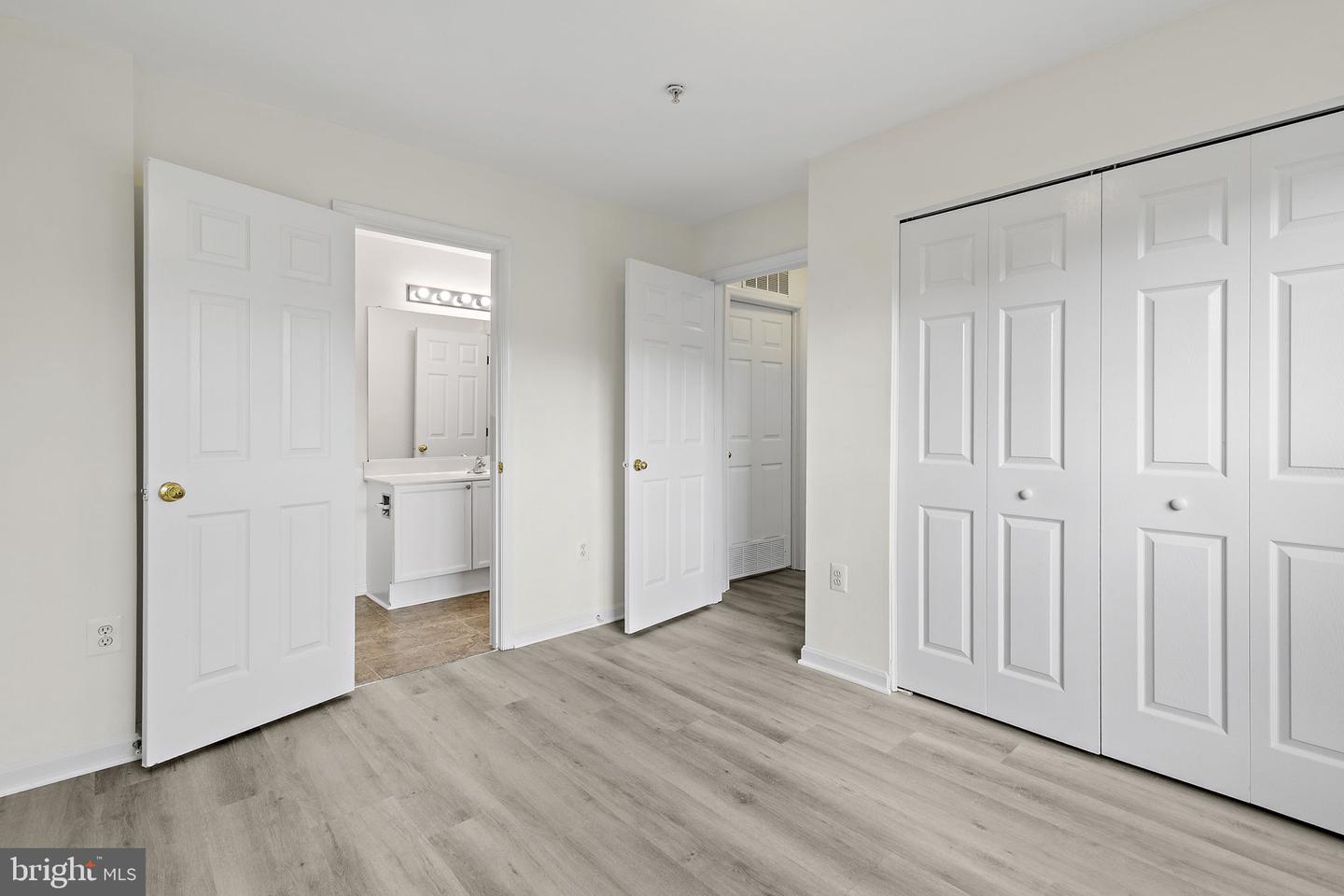 7108 Ladd Cir Property Photo 40